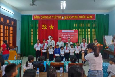 học bổng “Vì em hiếu học năm 2023”