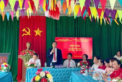 Hội nghị cán bộ viên chức